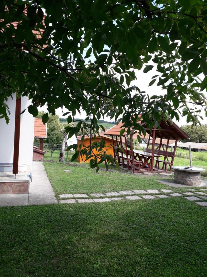 Matyas Apartman Tard Luaran gambar